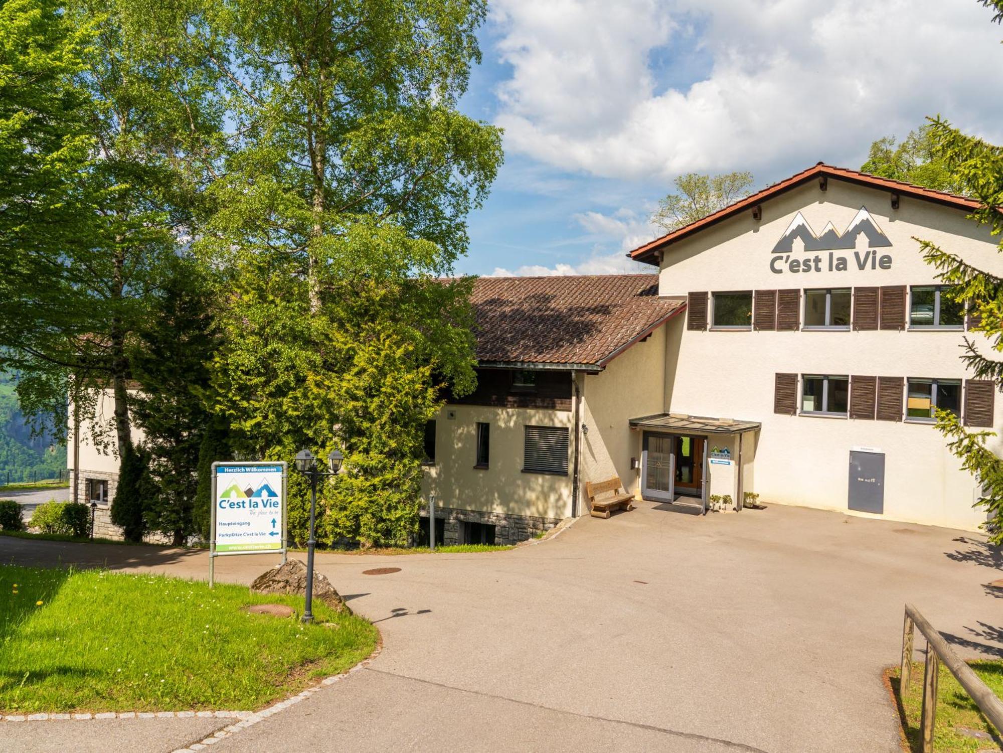 Family & Mountain Lodge C'Est La Vie Хаслиберг Экстерьер фото